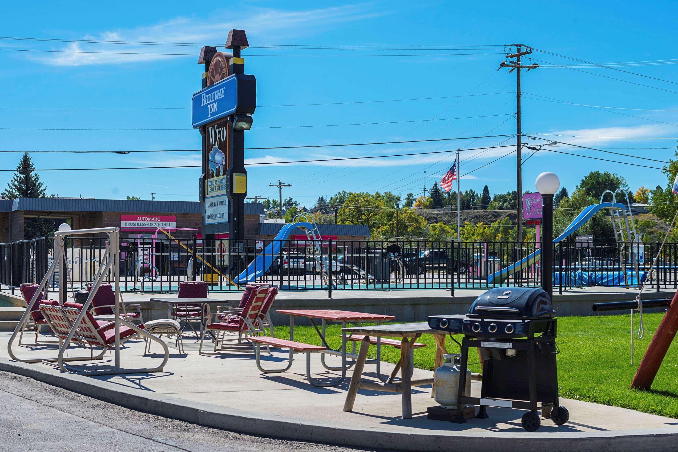 Rodeway Inn Buffalo Ngoại thất bức ảnh