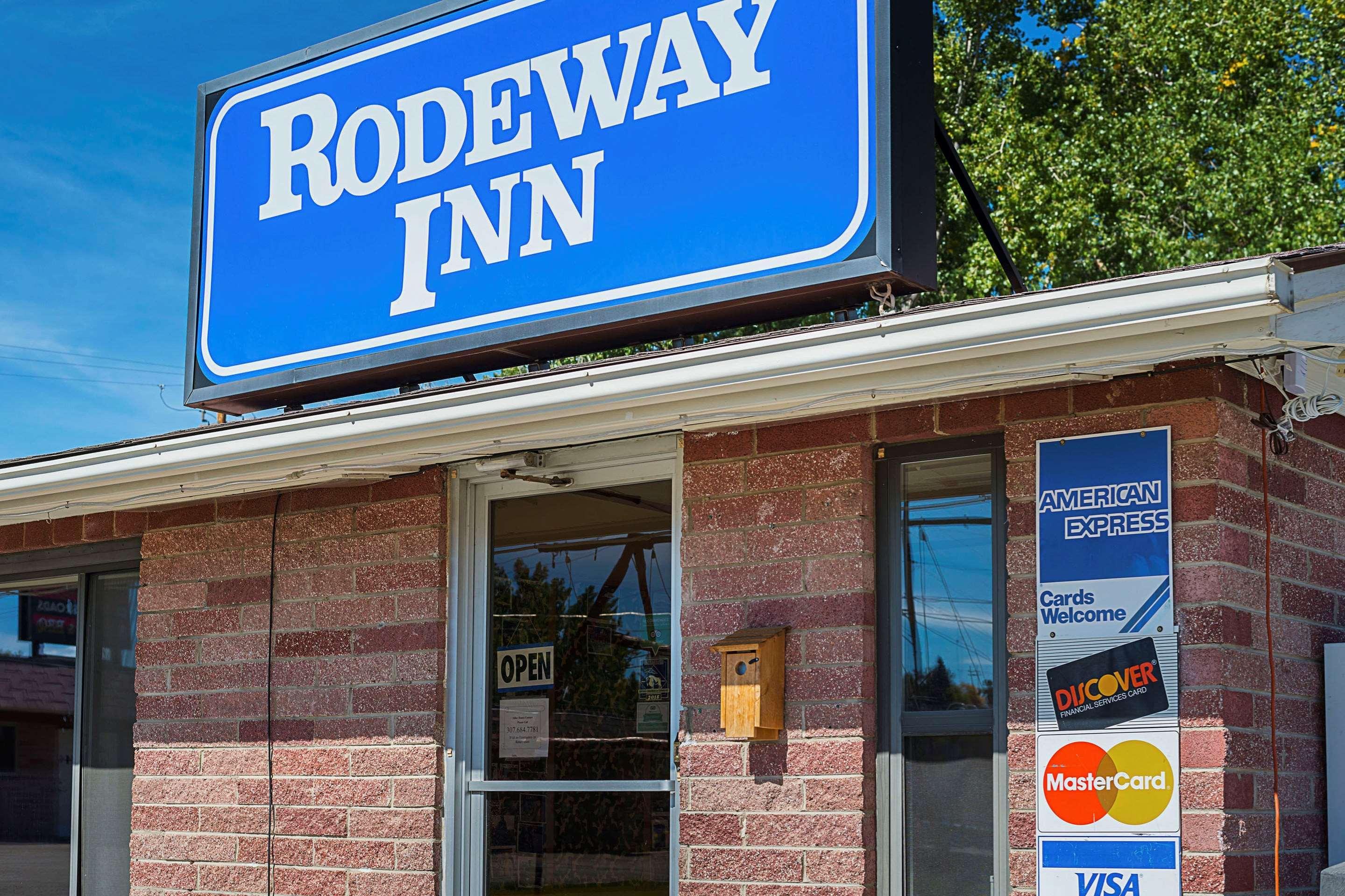 Rodeway Inn Buffalo Ngoại thất bức ảnh